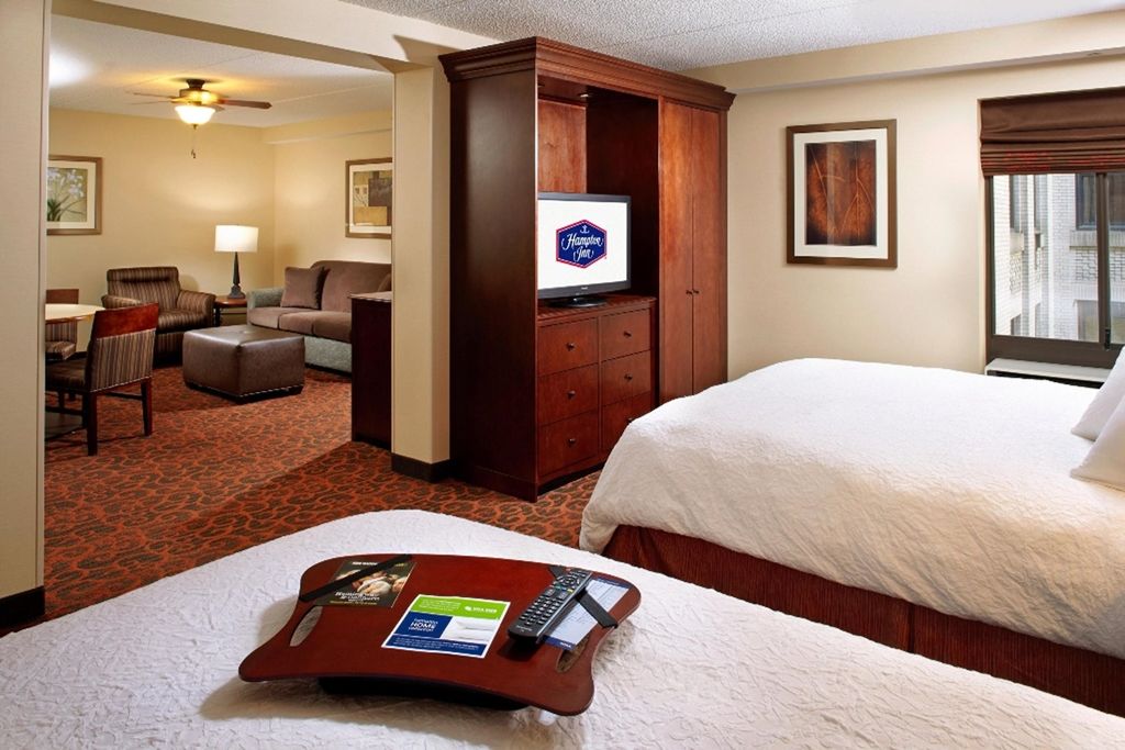 Hampton Inn Cleveland-Downtown Ruang foto