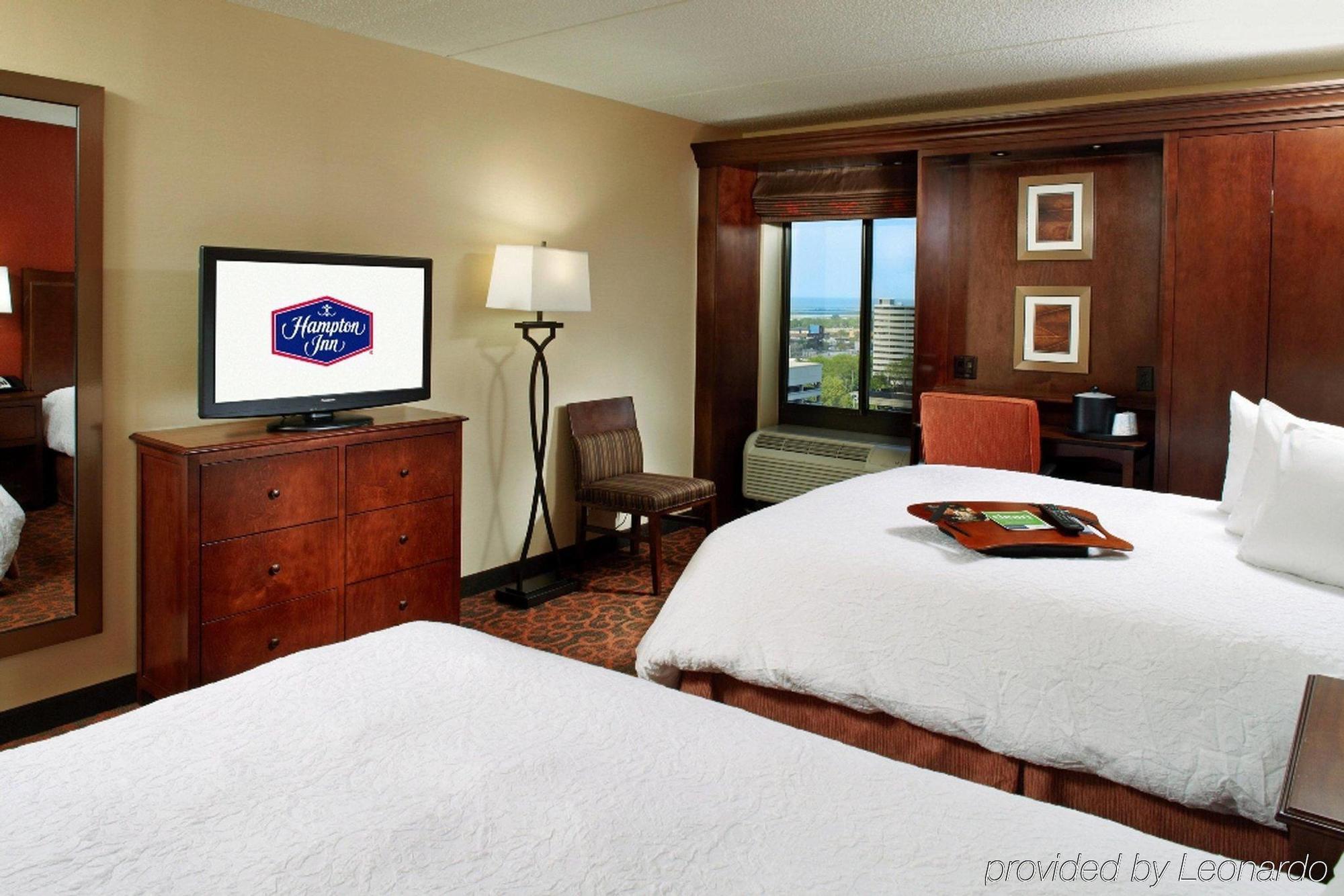 Hampton Inn Cleveland-Downtown Bagian luar foto