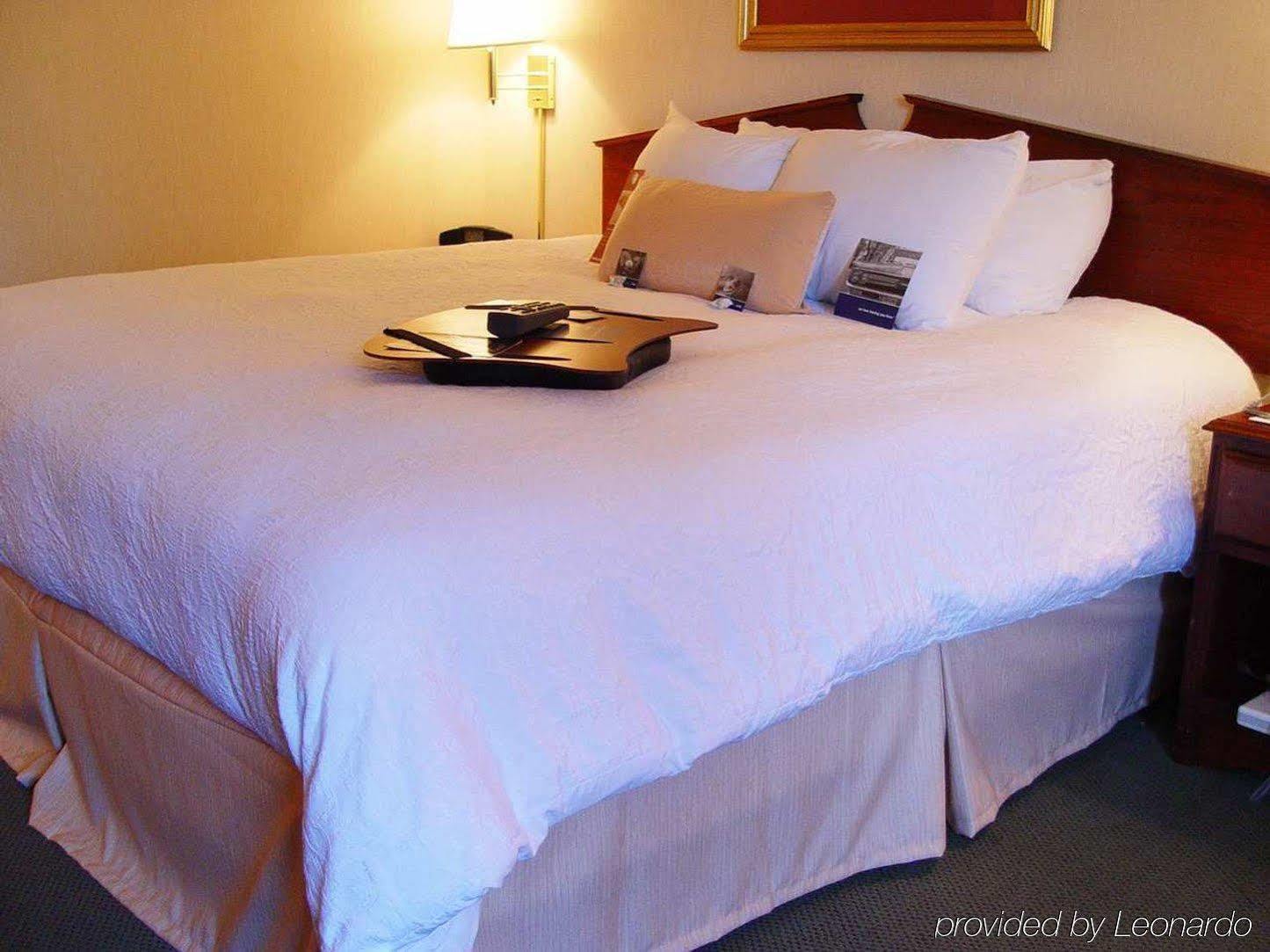 Hampton Inn Cleveland-Downtown Bagian luar foto